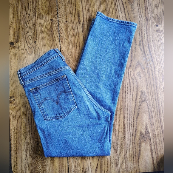 Levi's Premium Wedgie Straight Women's Jeans Buttons Fly Medium Wash 28. - Picture 7 of 16